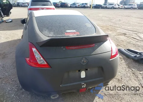 2016 Nissan 370Z Nismo/Nismo Tech/Sport/Sport Tech/Touring z USA, uszkodzony, nr VIN JN1AZ4EH1GM935792